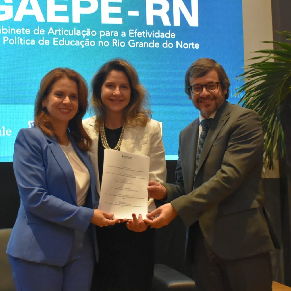 MPRN, TCERN, Instituto Articule e mais 30 instituicoes assinam pacto pela educacao