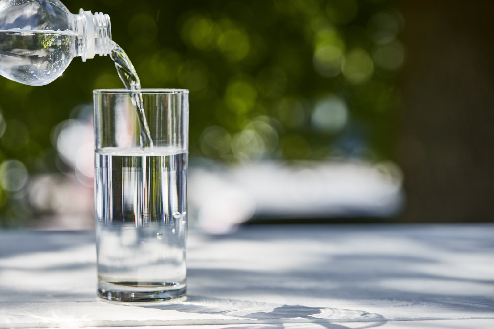 copo de vidro com agua potavel